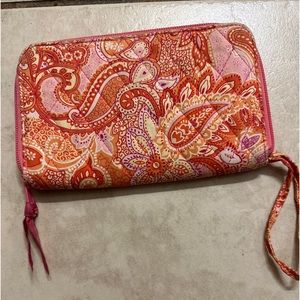 Vera Bradley zip around wallet